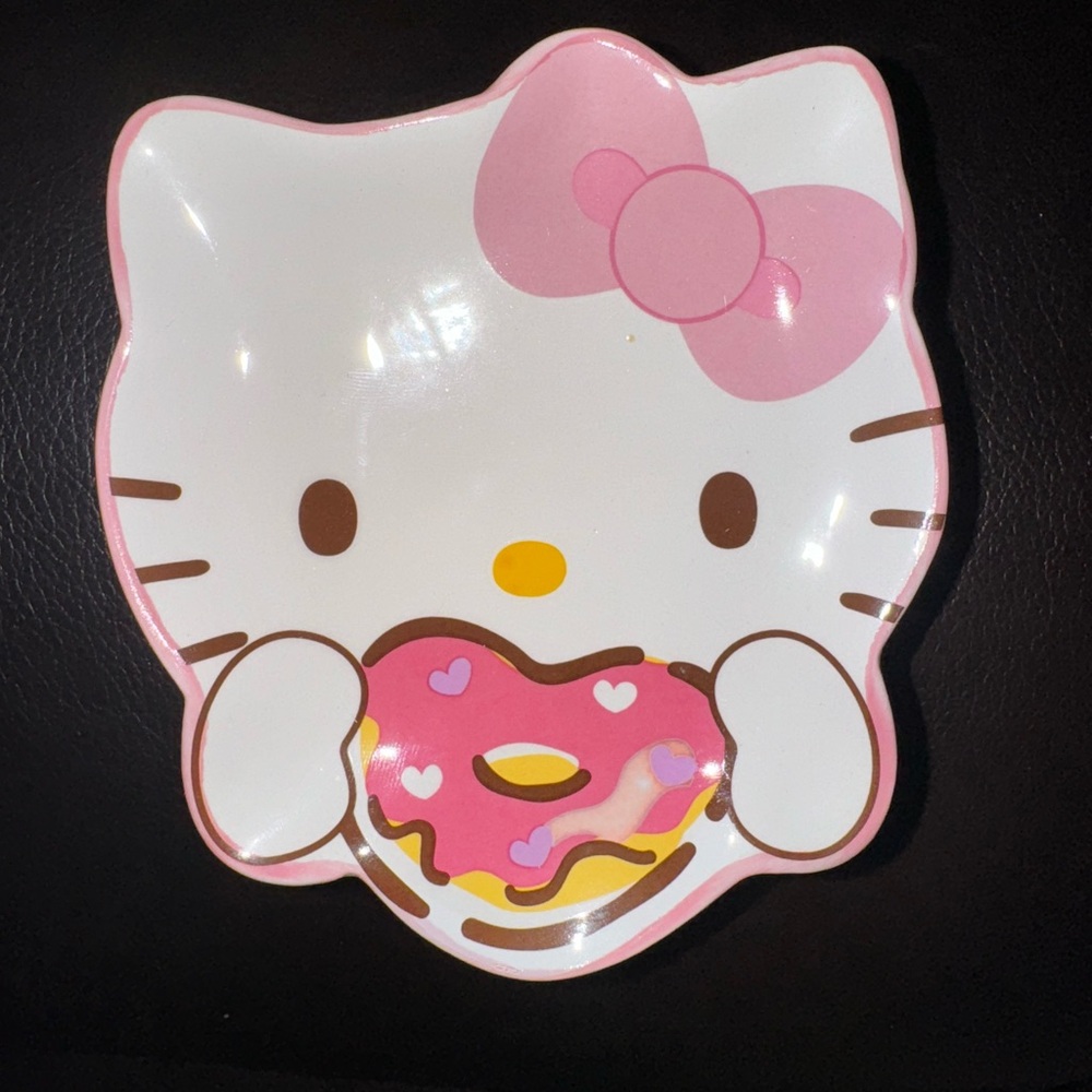 Hello Kitty Heart Donut Trinket Tray Dish Ceramic For Jewelry Rings NEW